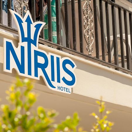 Niriis Hotel Като-Даратсо Экстерьер фото