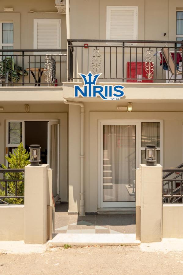 Niriis Hotel Като-Даратсо Экстерьер фото